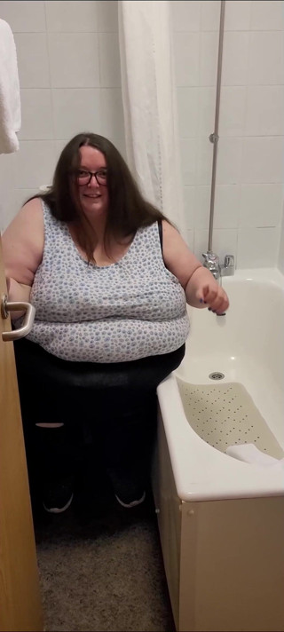 SSBBWLadyBrads: It's hard being the big girl