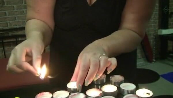 Anna Devot: Annadevot - I light candles