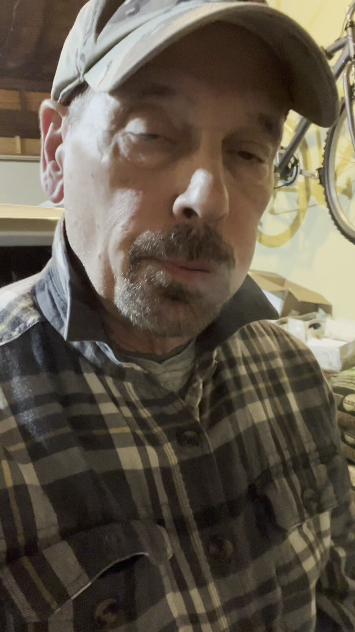 Tyler8: Papi tiene un fetiche fumando