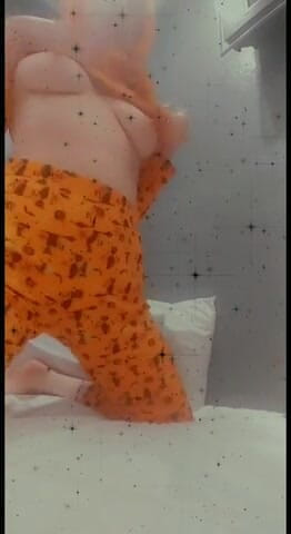 Lolafuccbunny: Pajama twerk teasing NO AUDIO