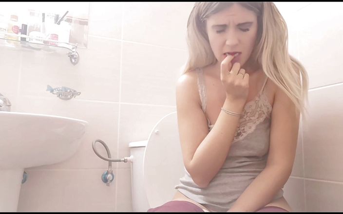 Erotic Tanya: More toilet farting