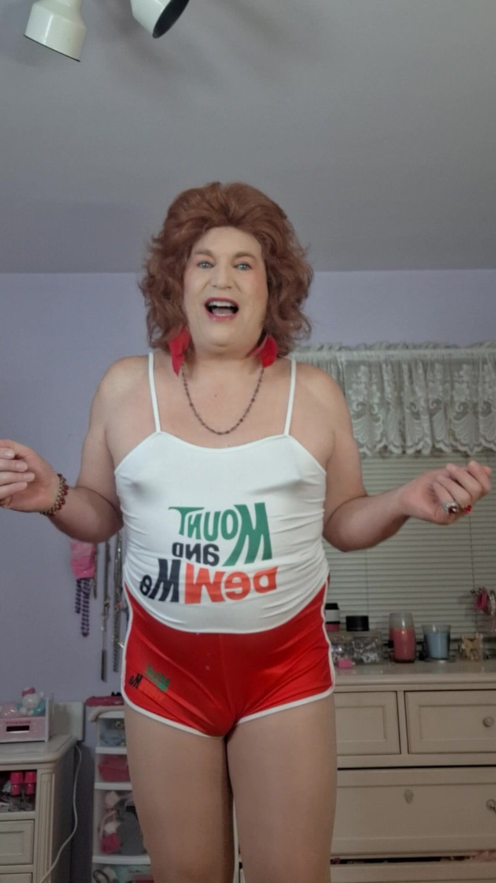 Victoria Lecherri: Cuộc Sống Bí Mật Của Tôi Với Tư Cách Là...