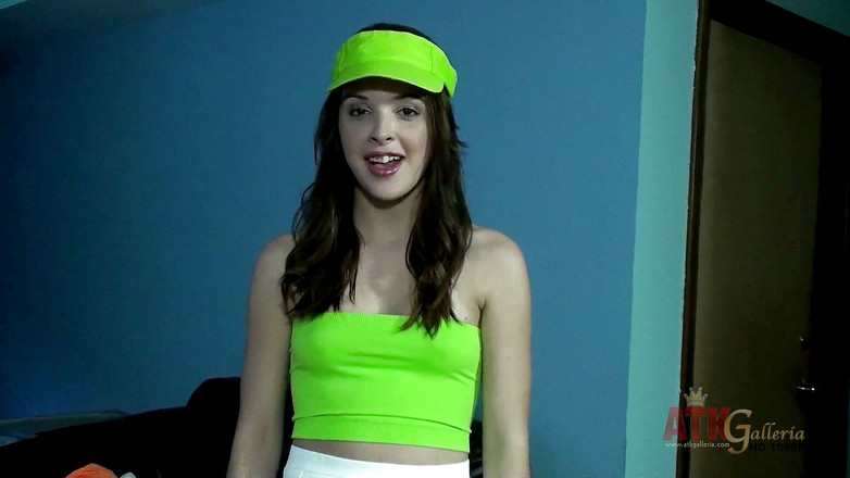 ATKIngdom: За лаштунками гарячої фотосесії з Джаслін Джейд
