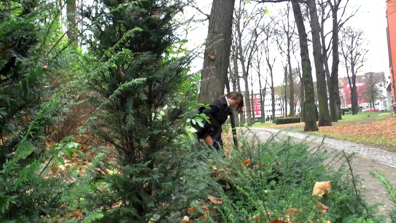 Piss Lover: German DP Piss Slut Gets Wild Double Pound