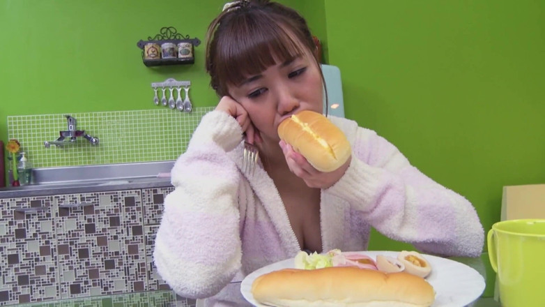 Caribbeancom: Asian girl gets her hairy twat filled with warm jizz