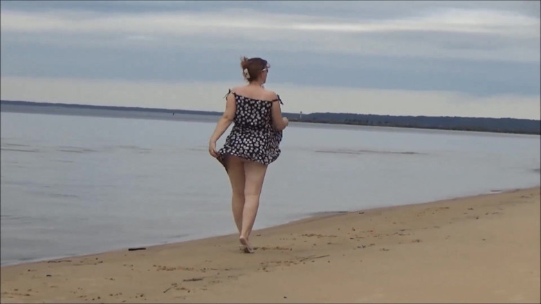 RedRoseRus: Red Rose -Big ass on the beach