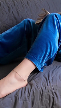 Hot Stepmommy in Pajamas, Can't Sleep, and Begins to Caress Herself Everywhere, Reaching a Strong Orgasm