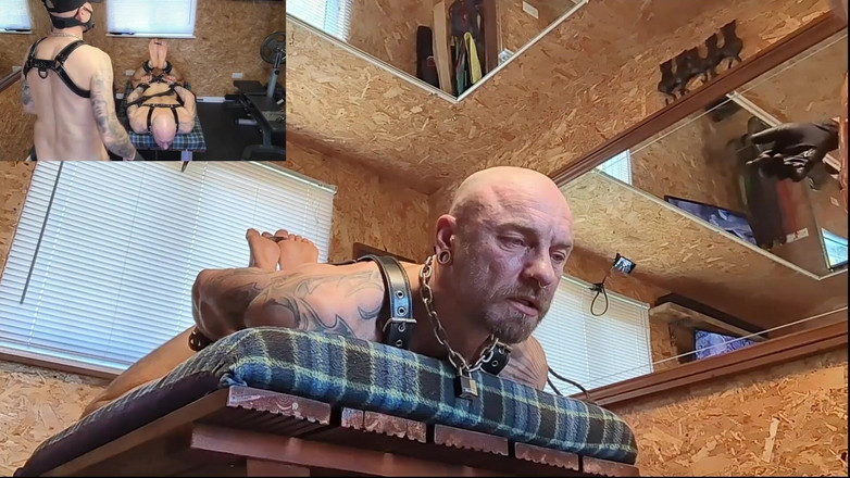 Sexydick: Раб трахає горло і давиться