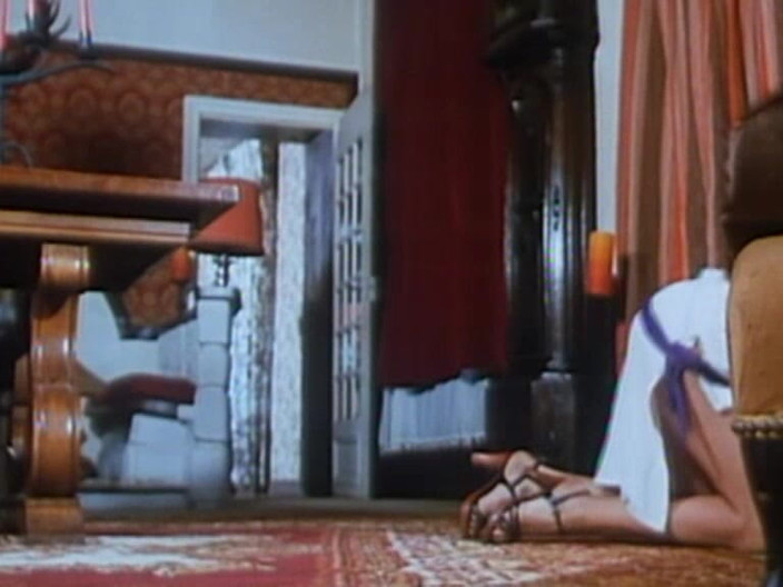 Java Consulting: Annouchka и France Ломай в горячем тройничке орал, мастурбация и вагинальная эскапада в сцене 3: "Secrétaire Без кулотты" (1979)