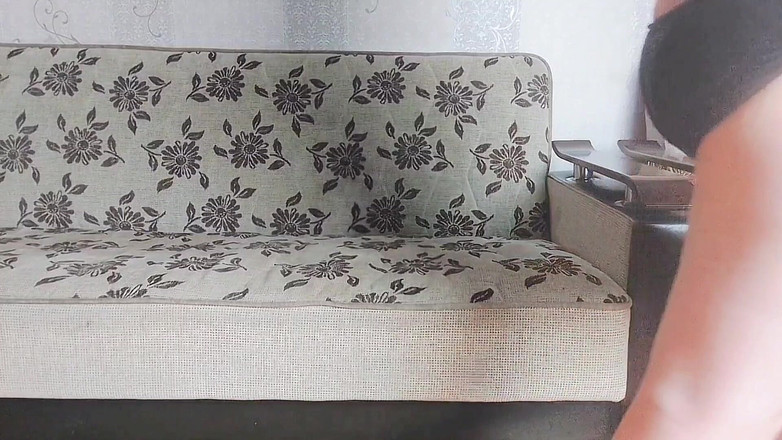 Kitty_Cross: क्यूटनेस फ्री नहीं है, बेबी