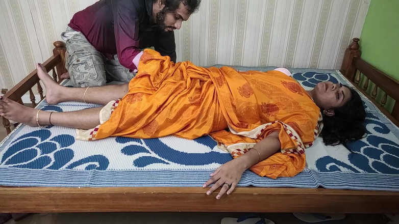 Vaigavarun45: साड़ी और ब्रा नाभि चाटने के स्तन प्रेस के साथ चूत रगड़ना वैष्णवी और शरुन राज का रोमांस, मल्लू जोड़ा हॉट साड़ी नाभि रोमांस