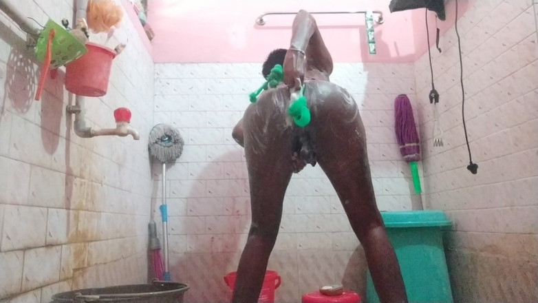 Tamil 10 inches BBC: Sesi Mandi Panas Seksi Tamil10inchesbc