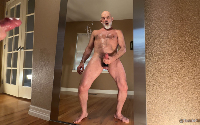 Tantric Fitness: Mirror Masturbation