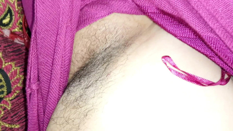 Netu: Hintli müslüman kız arkadaşla prezervatifsiz anal seks