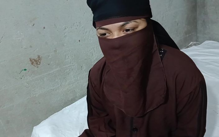 Dearshivani: Muslimsk flicka ger gåva till husägaren