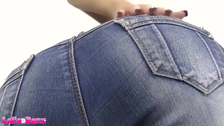 Laila Banx: Anal bitch! Come on, bang me deep in my tight...