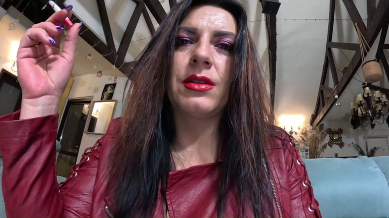 MilfyCalla: Compilație cu fumat #5 - instrucțiuni de masturbare intense, gură umedă și joc...