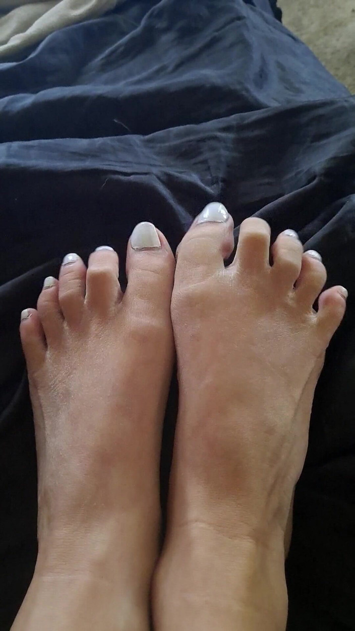 Naughty alchemy: 발 숭배자를위한 최고의 에지 재료