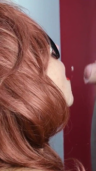 4K - Redhead with Sunglasses Gives Blowjob with Lipstick and Receives Huge Facial
