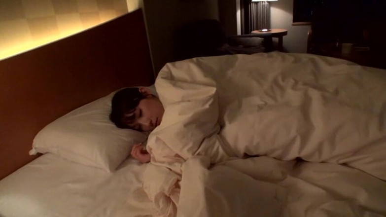 Javmango: Offentlig kyss, precis här