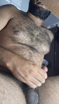Hairy Giant Man Big Cumshow