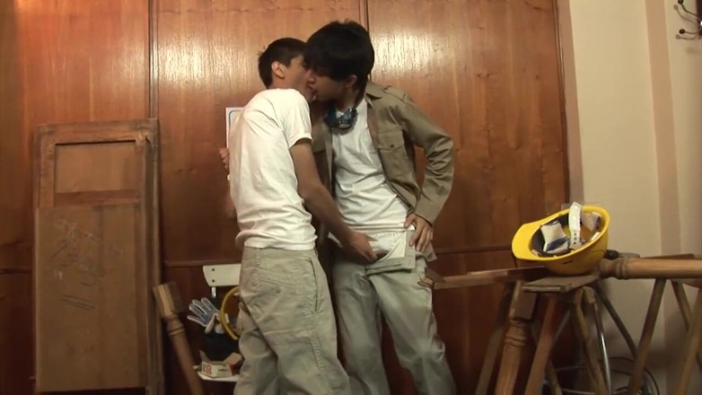 Gay 4 Pleasure: Construction worker fucks instead of work