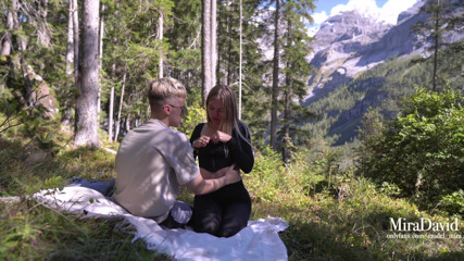 Yummy Mira: Natur und wilder fick in schweizer Alpen - Miradavid