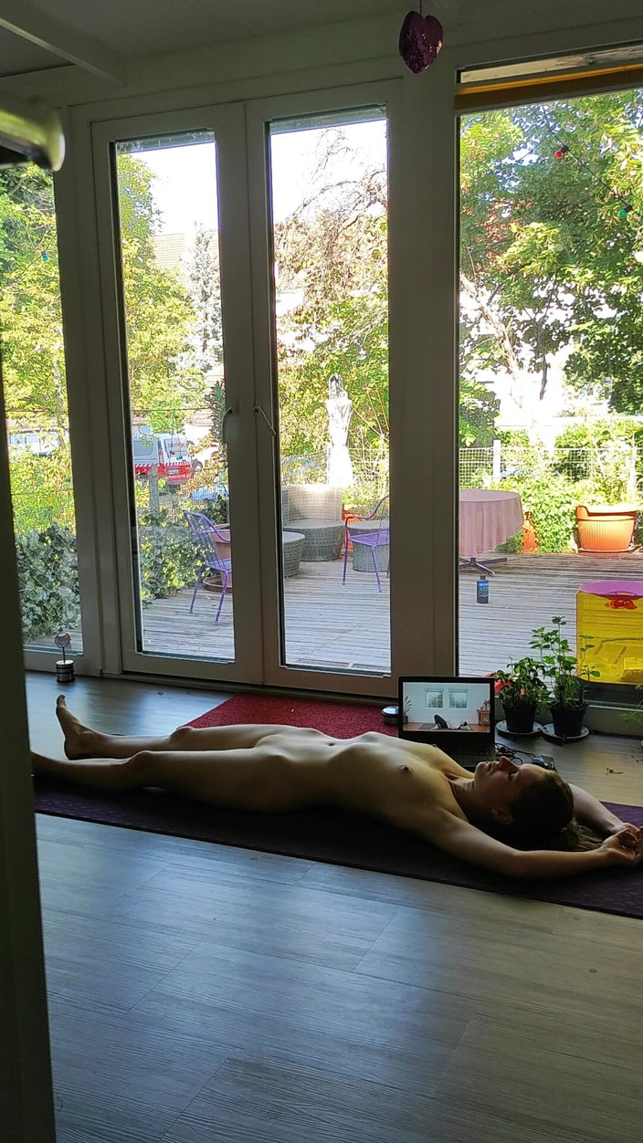 FenekManul: Yoga Princess in Front of Big Windows