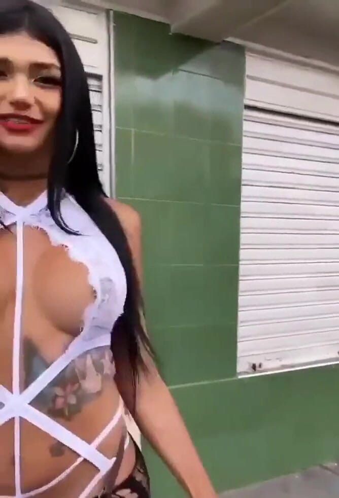 Nikki Montero: Nikki montero arbeit