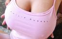 Gazongas: Babe met grote borsten neukt in de badkamer