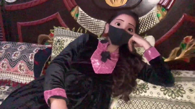Kingsizedevil: Desi Girlfriend Ki Tight Pink Chut Phaad Di Tonight Hindi...