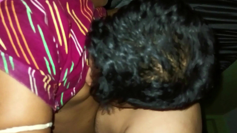 Popmini: 인도 수니디 아줌마 남친과 한밤중 핫한 섹스