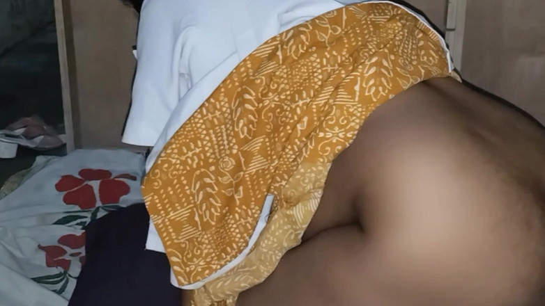 Nirman: Dikke kont Bhabhi echte Indische Desi seks