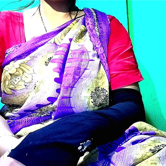Neha_Noonu: Exotic Desi Saree หยอกล้อ - บีบนมเสื้อเย้ายวน (ตอน 1) HD