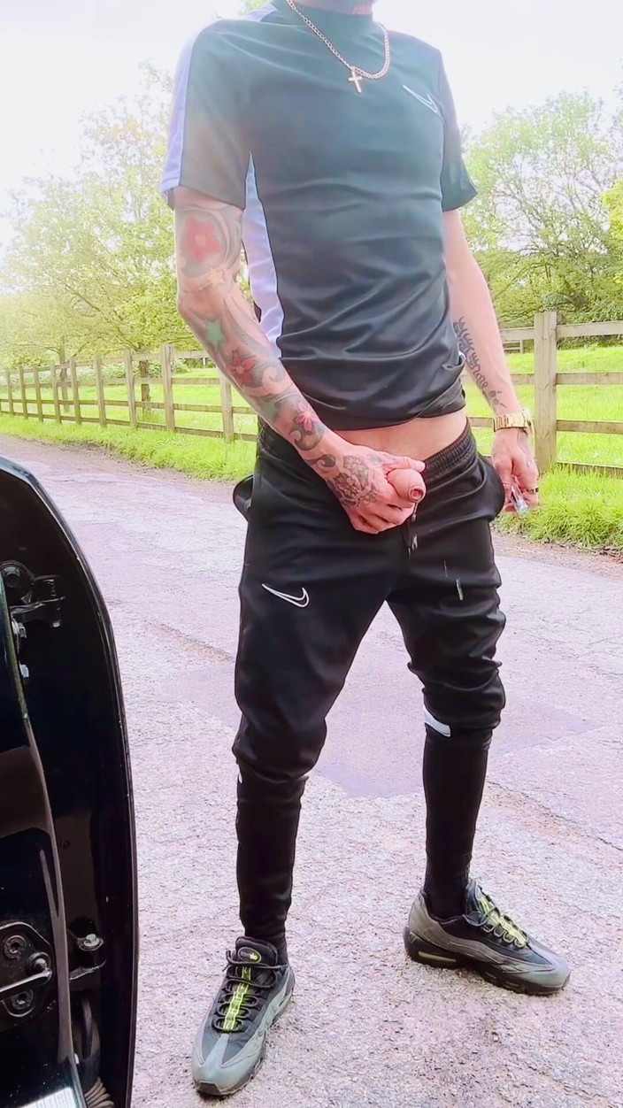 Chardoffchavlad: British Chav Breeding Posh Boy