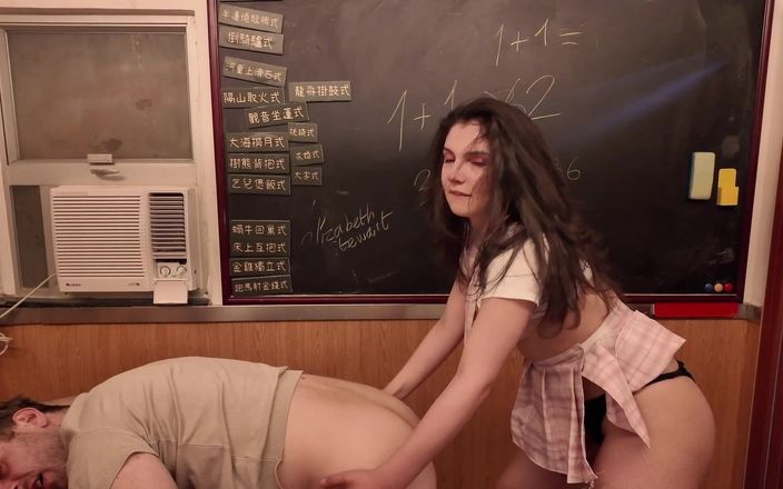 Elizabeth Stewart: La studentessa sexy trans trasforma l'insegnante nella sua cagna