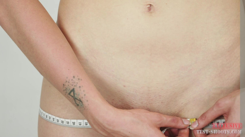 Test-Shoots: 섹시한 젊은 벌거벗은 회계사 Blizard 누드 비디오 캐스팅 인터뷰