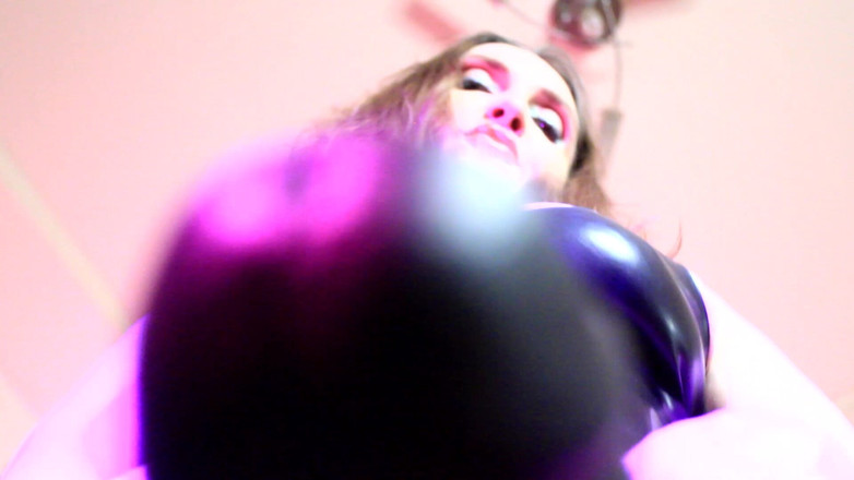 Eva Latexxx: Гаряча доміна Єва, латексна фетиш господиня соло, великий член, страпон мамка