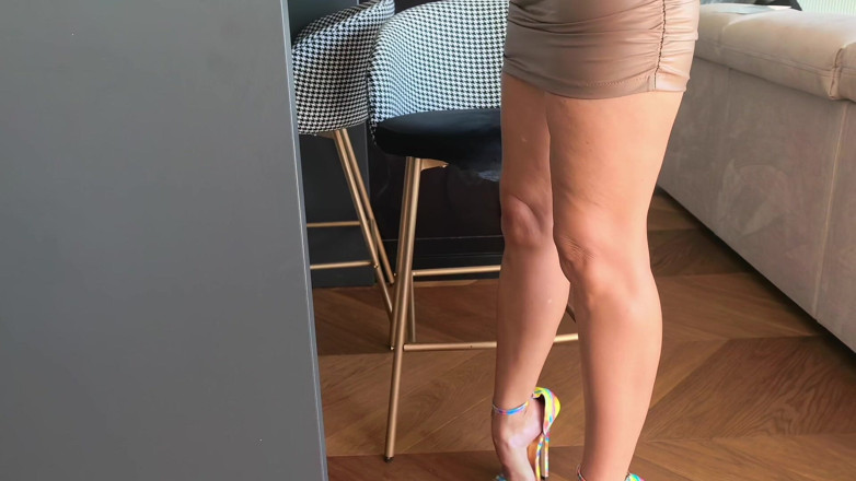 Goddess Lena: Extreme Heels