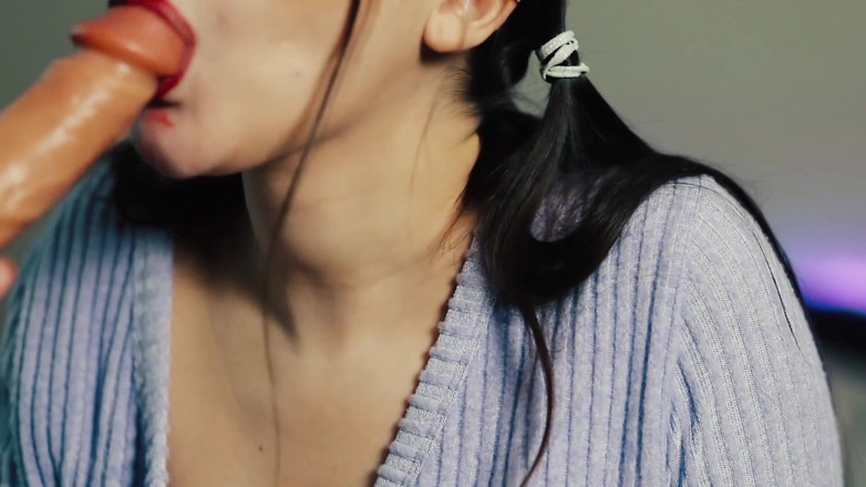 PaXionfruit: Suck and lick my lovely dildo