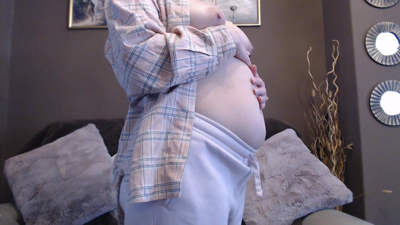 Ripley sweet studio: Дівчина з вечірки здуває живіт і відтрахана