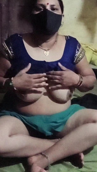 Desi Bhabhi Forplay Pepek Bogel Part1