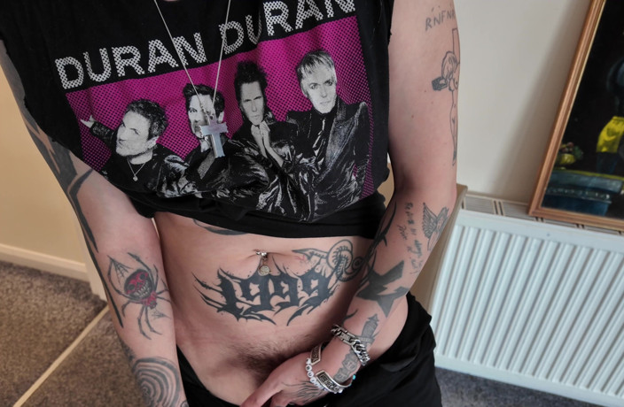 Glitterqueen1999: Je to svět obryně