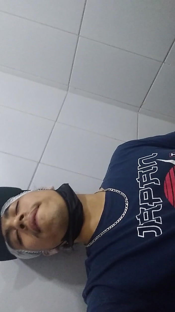 AlexAlejandro13: In a Shopping Mall