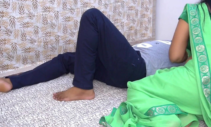 FloweryMask42: 本当のBhabhi Davarクソヒンディー語オーディオ