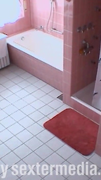 Amateur blonde masturbates on toilet