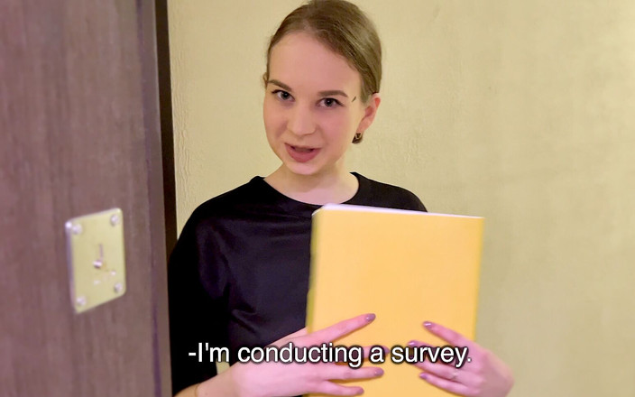 Anna Sibster: Курьер секс-шола предложил попробовать новую игрушку вместе.