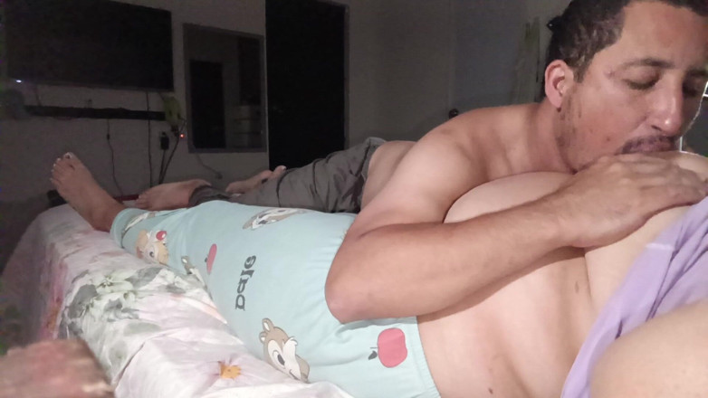 Stepmom_with_big_tits: Nikdy jsem neochutnal kundičku tak lahodnou jako tato brazilská dívka,...