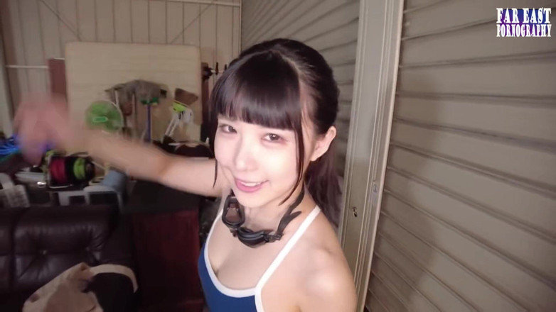 Far East pornography: Puppe wie glückseligkeit mit einem dunkelhaarigen necken auf einem verspielten...