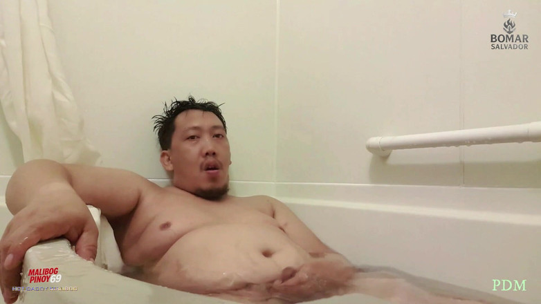 pinoy malibog: Papai aquecendo seu pau grosso